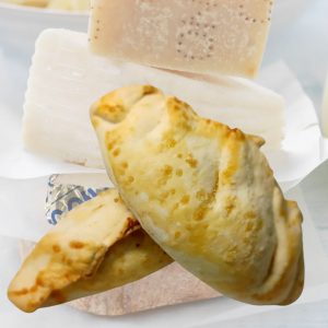 Empanadilla cuatro quesos y jamón dulce